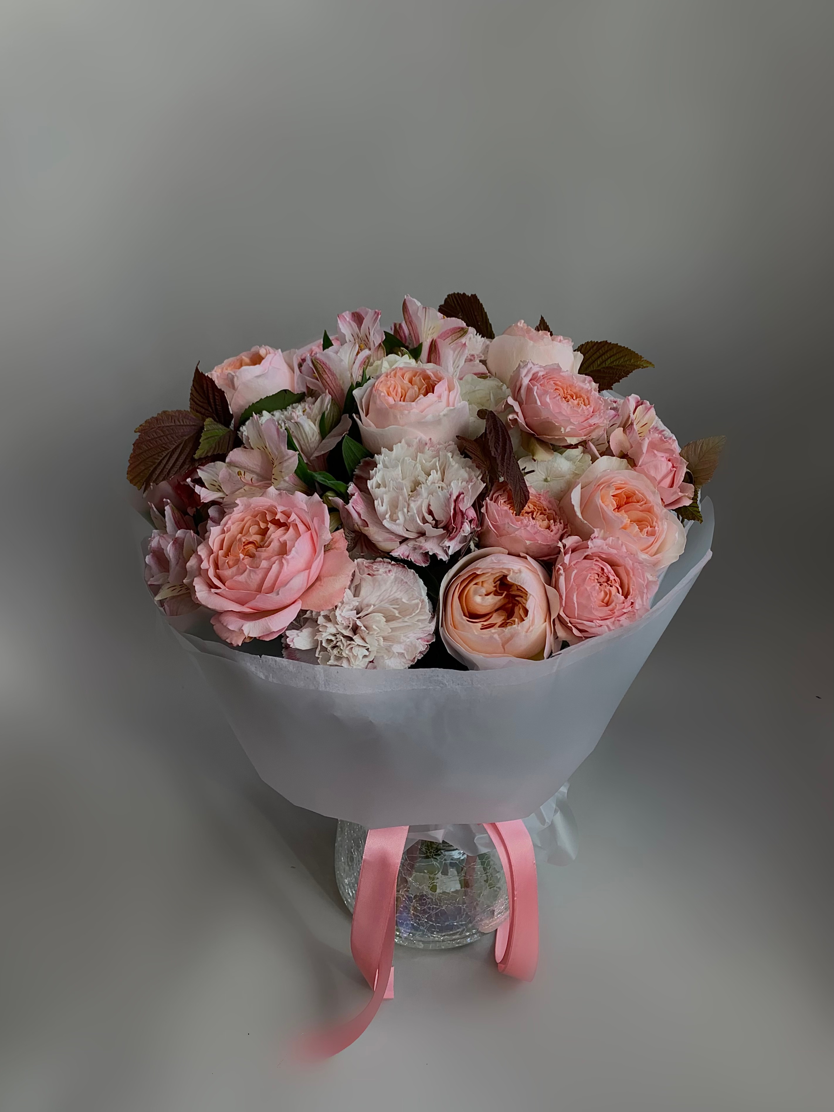 Букет с шикарными пионовидными Розами