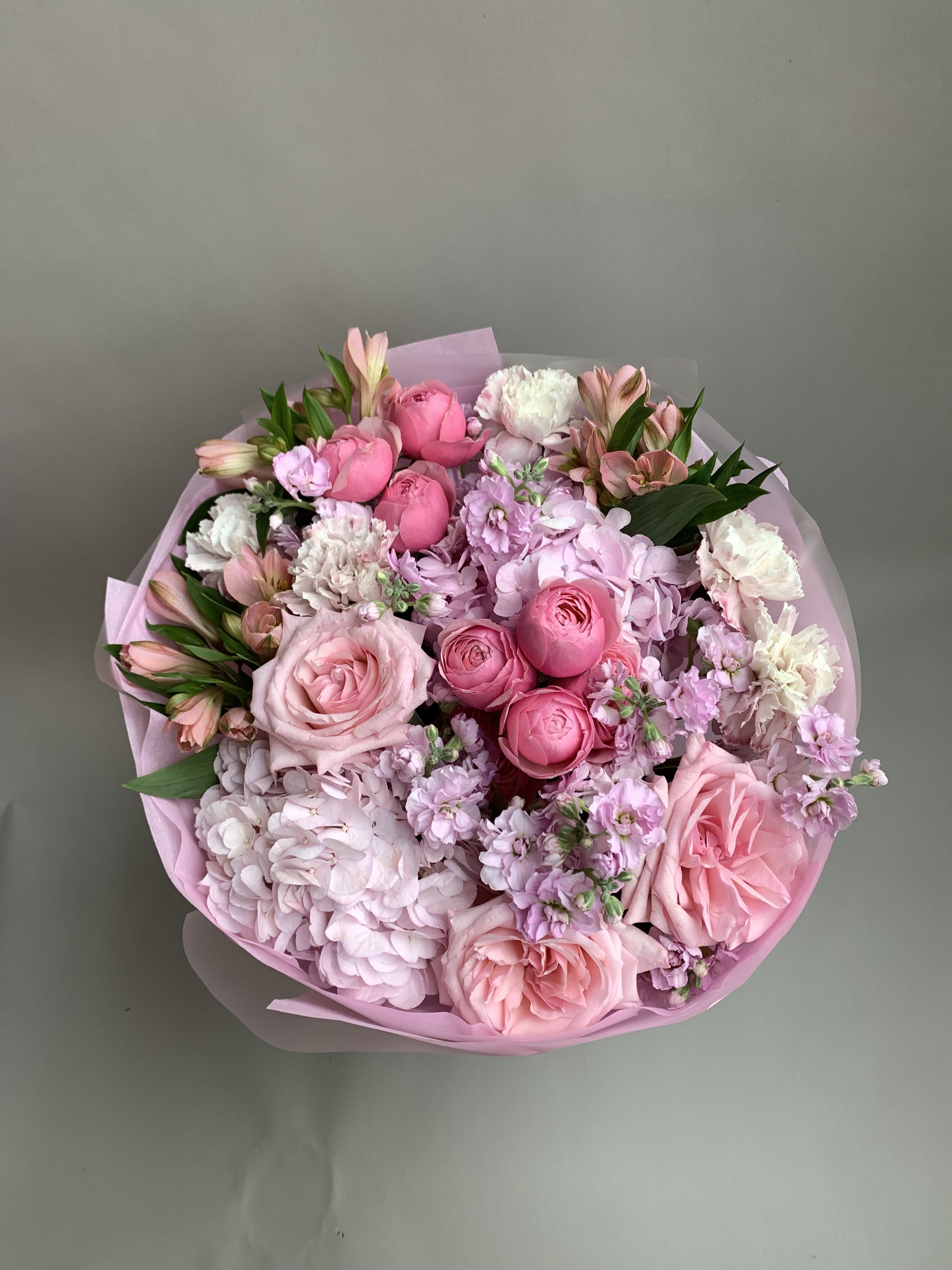 Букет с Гортензией и Розами