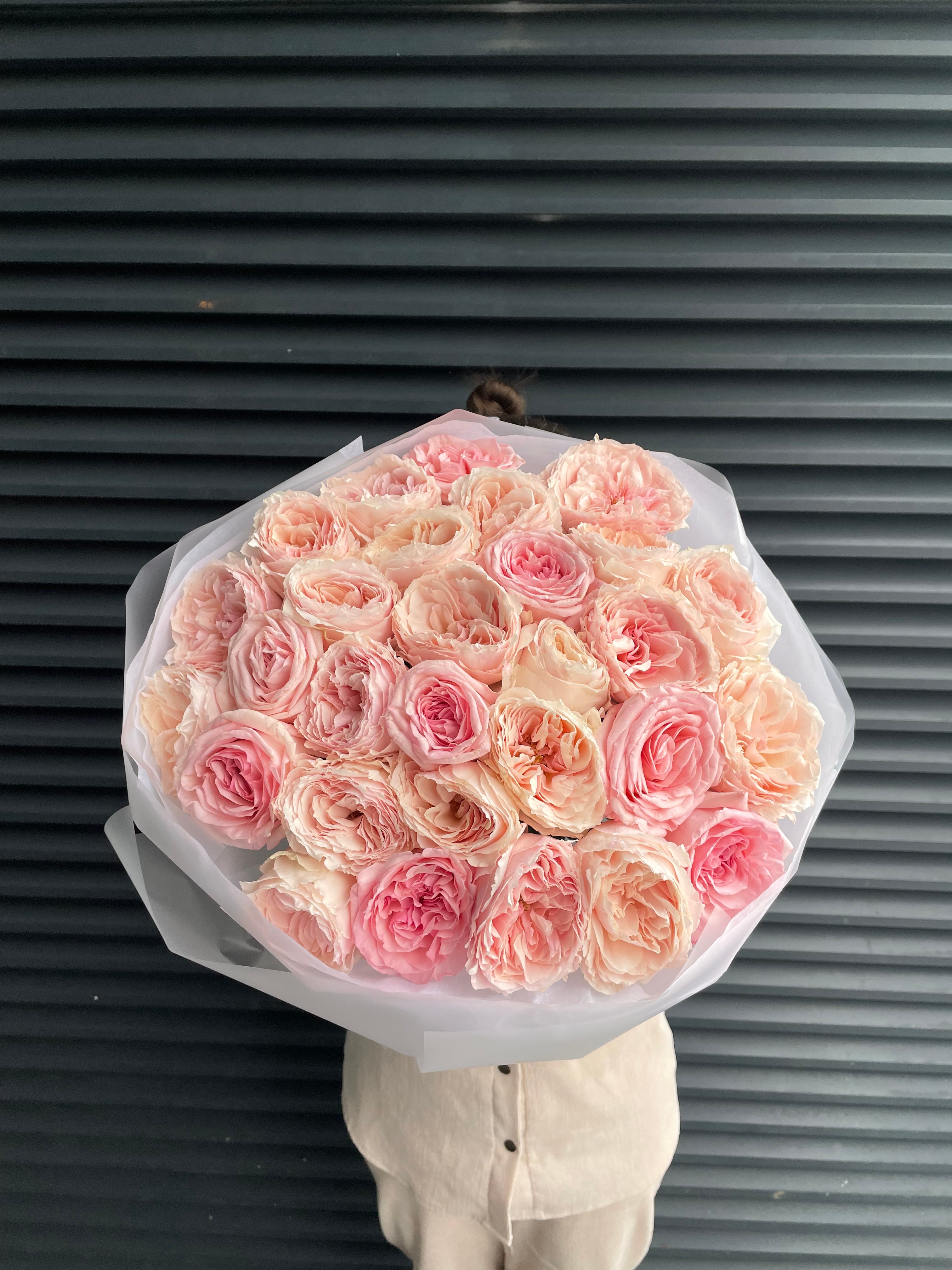 Букет из пионовидной Розы