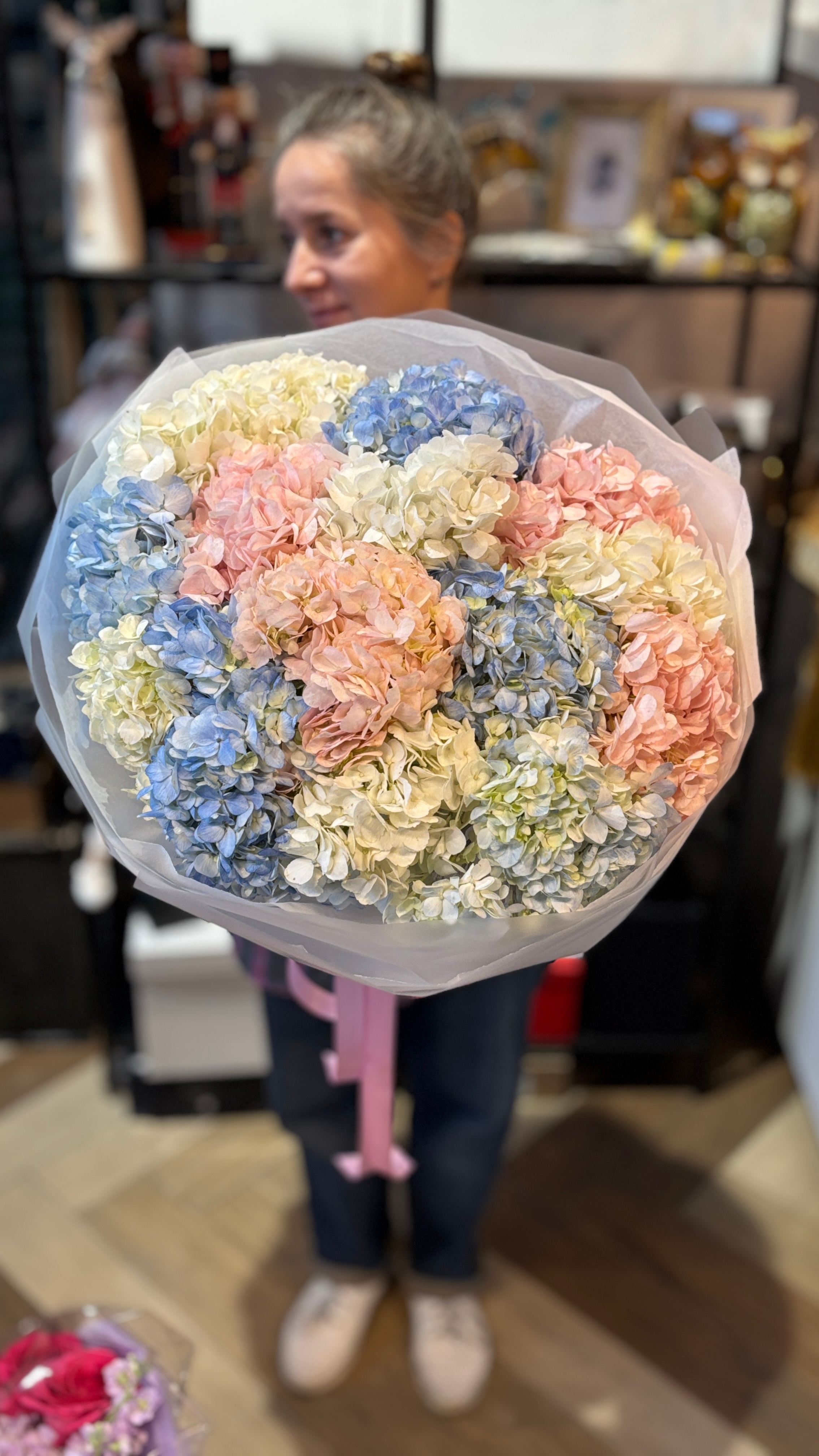 охапка гортензий купить онлайн