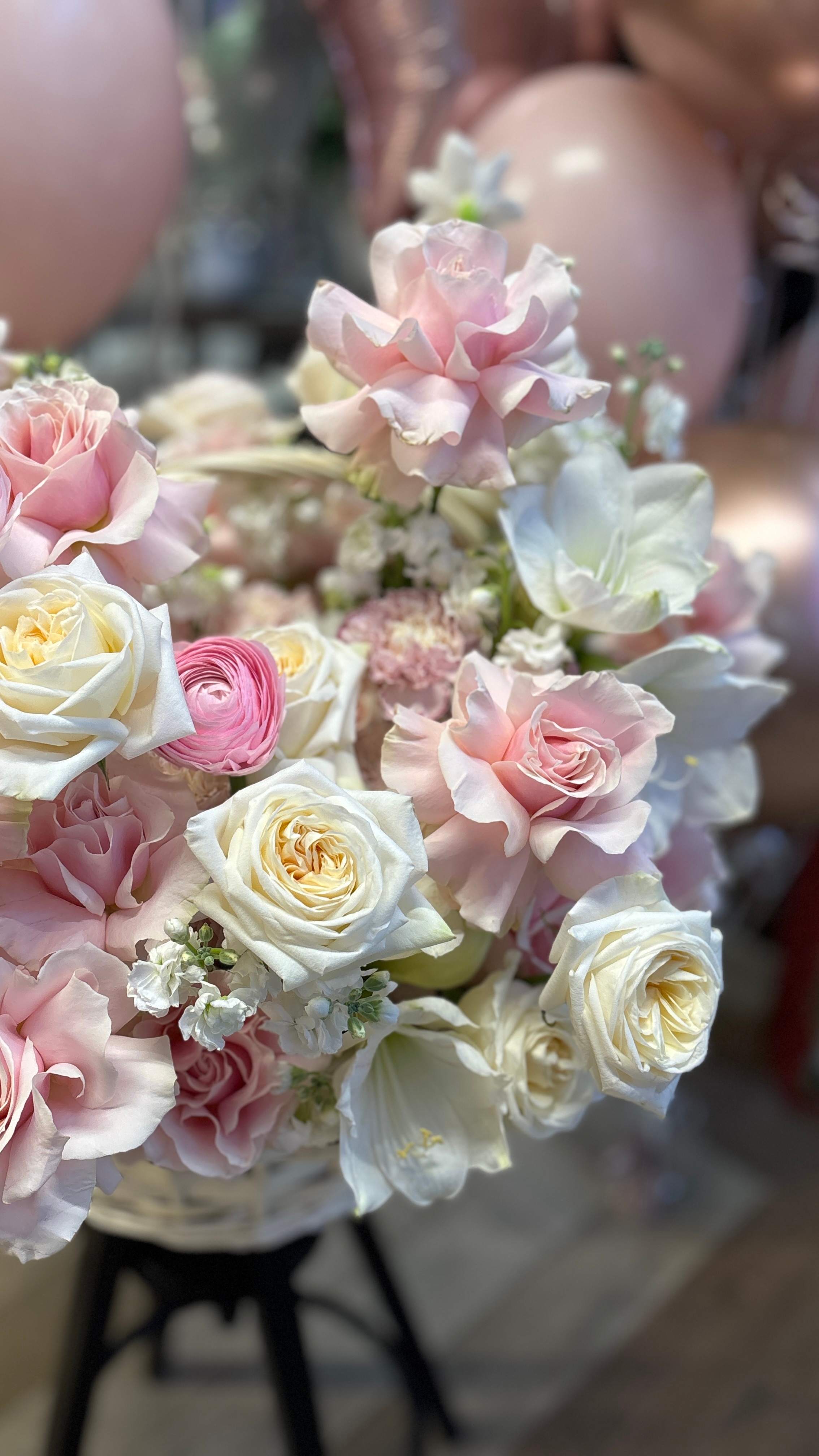 корзина цветов особенной девушке