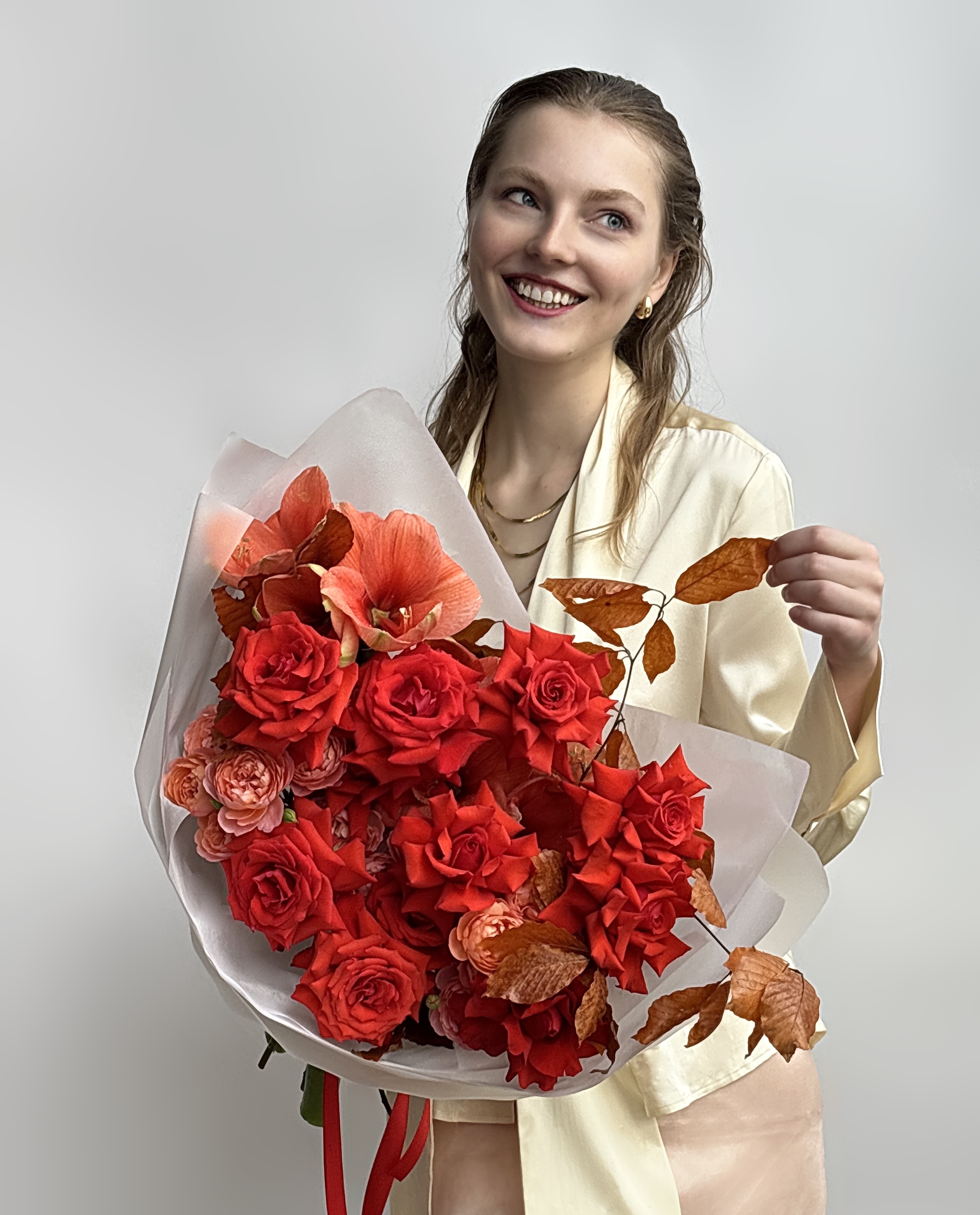 Букет с розой и амариллисом