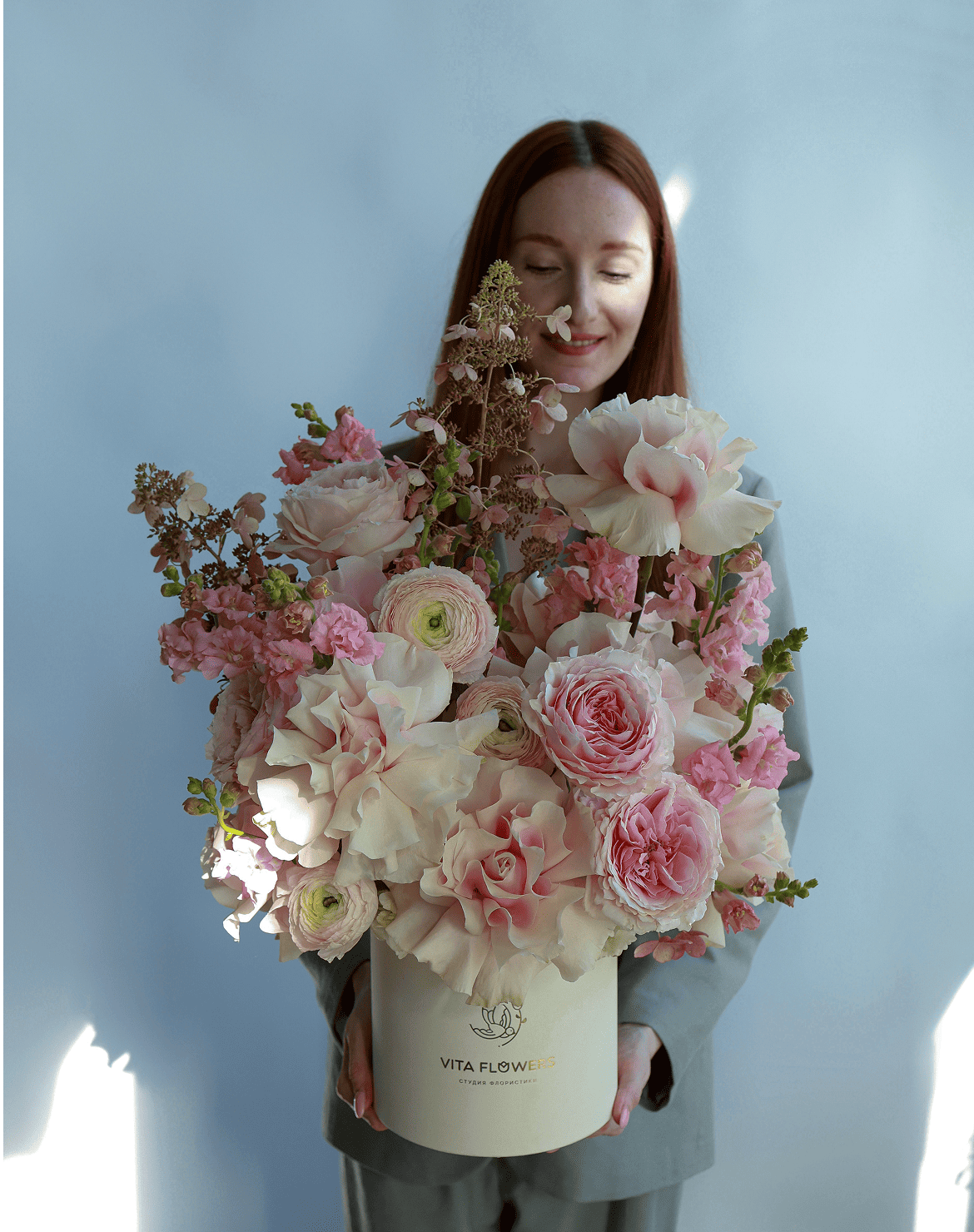 купить цветы в коробке красивые