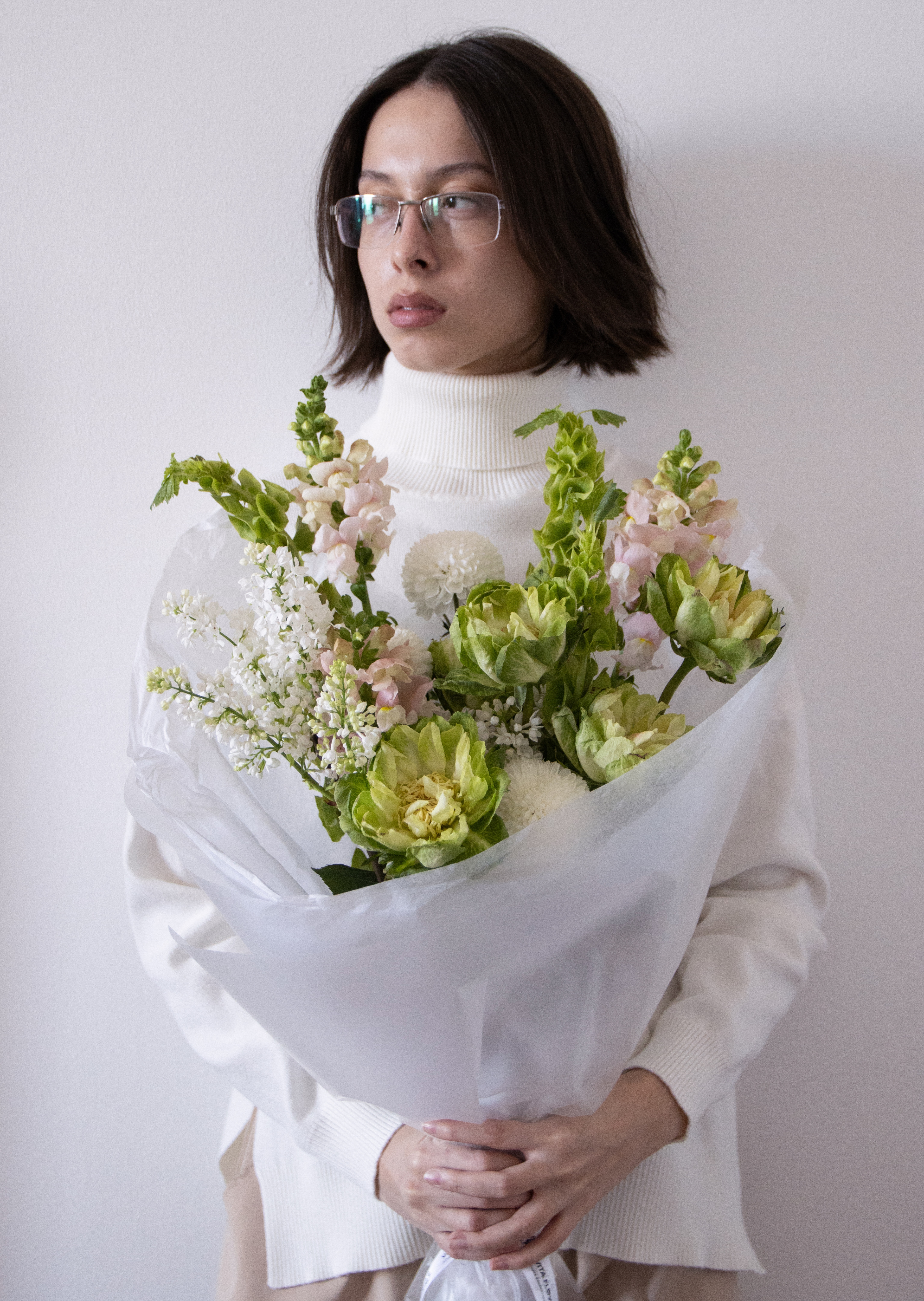 Букет с хризантемой и антирринумом