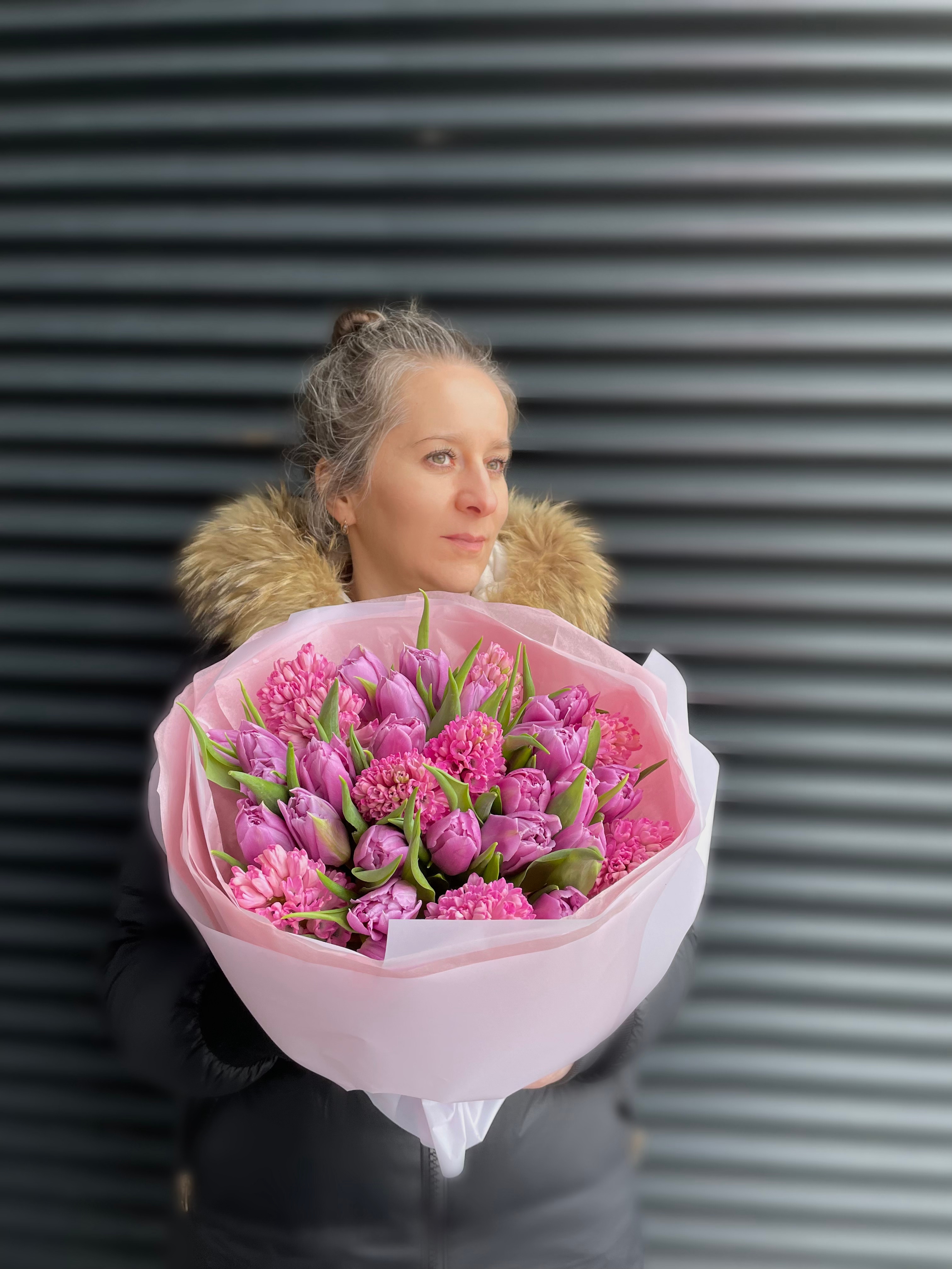 Букет с тюльпанами и гиацинтом