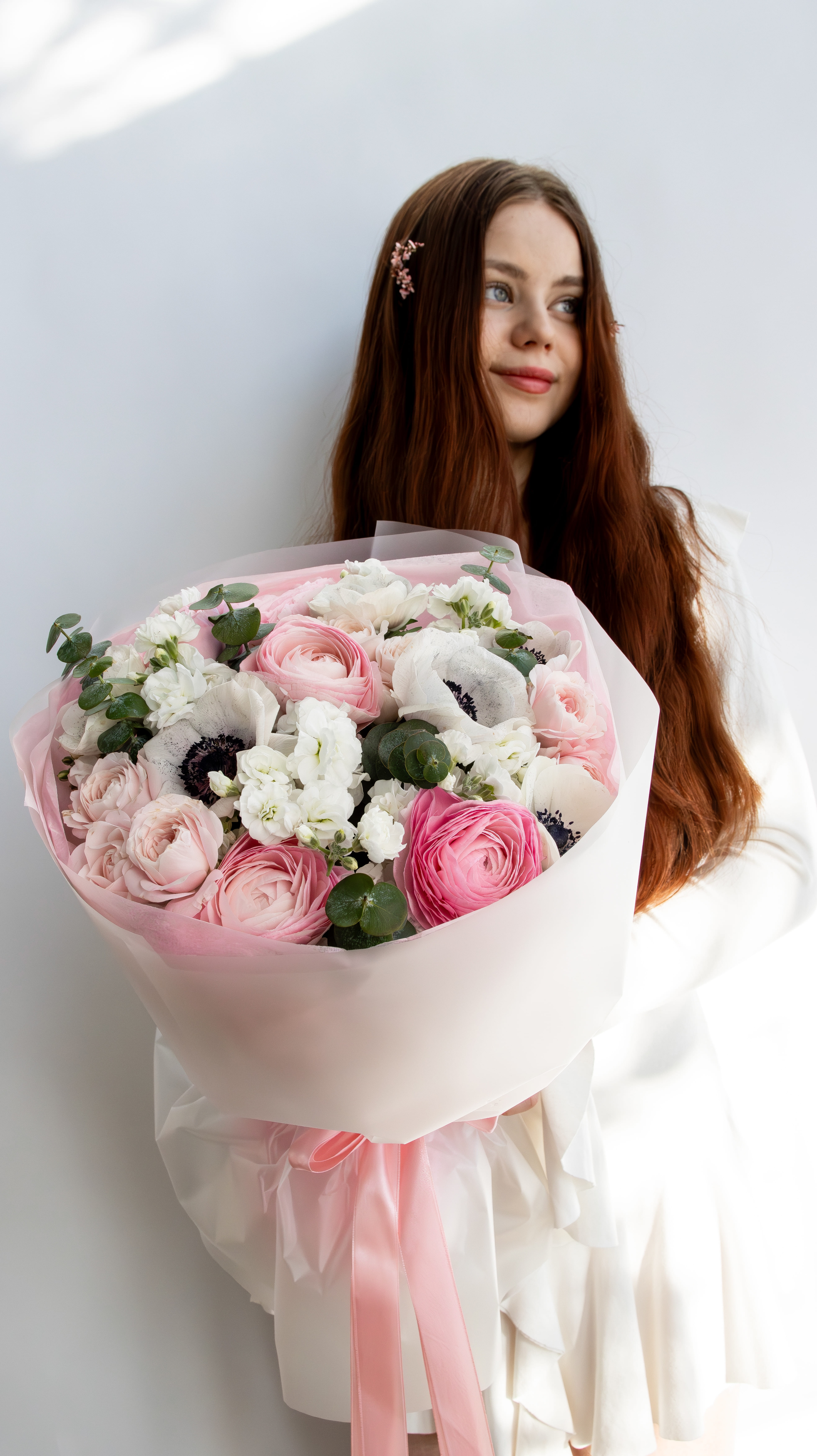 букет ранункулюсы нежный на 8 марта