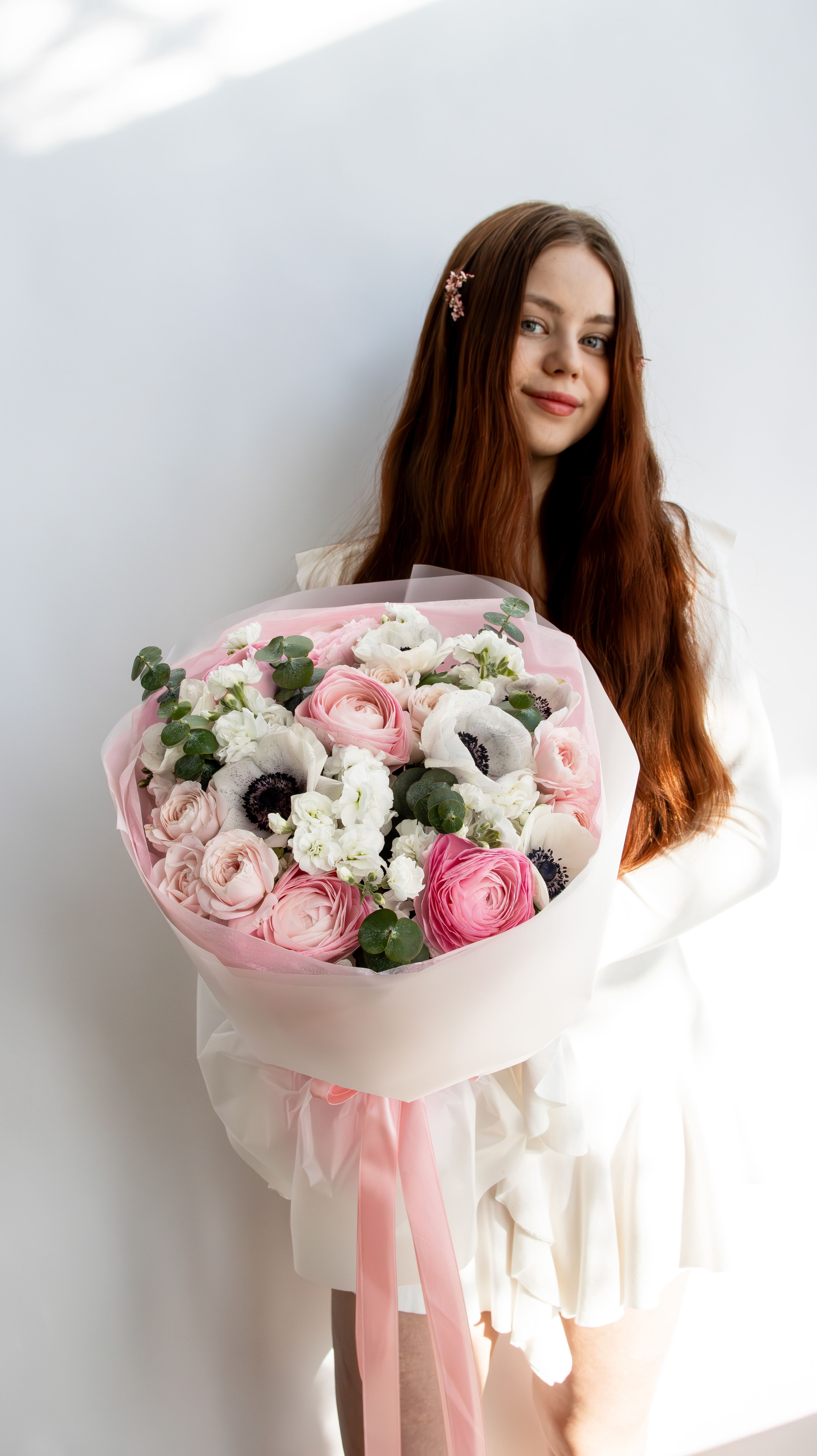 букеты с ранункулюсами на 8 марта