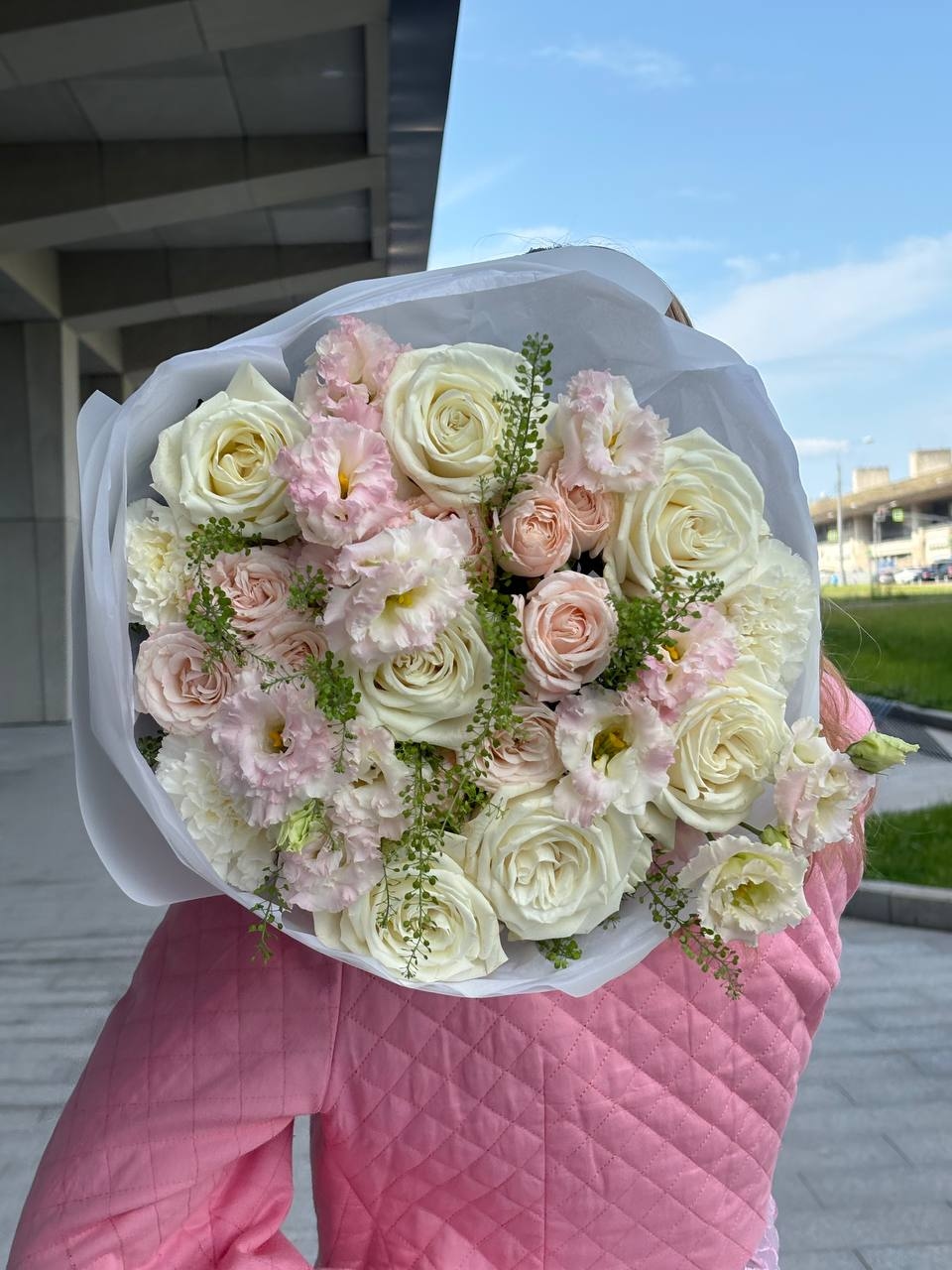 Букет с нежными розами