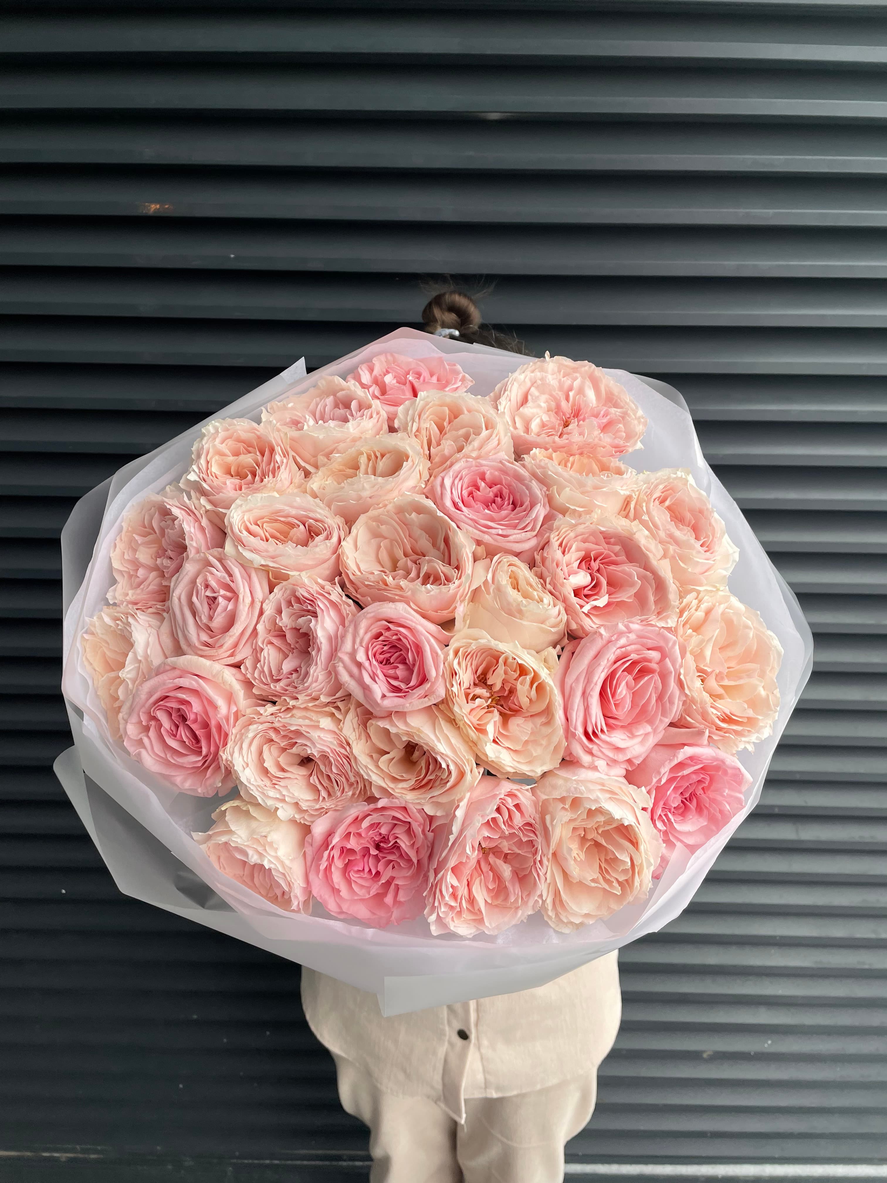 розы для жены купить много