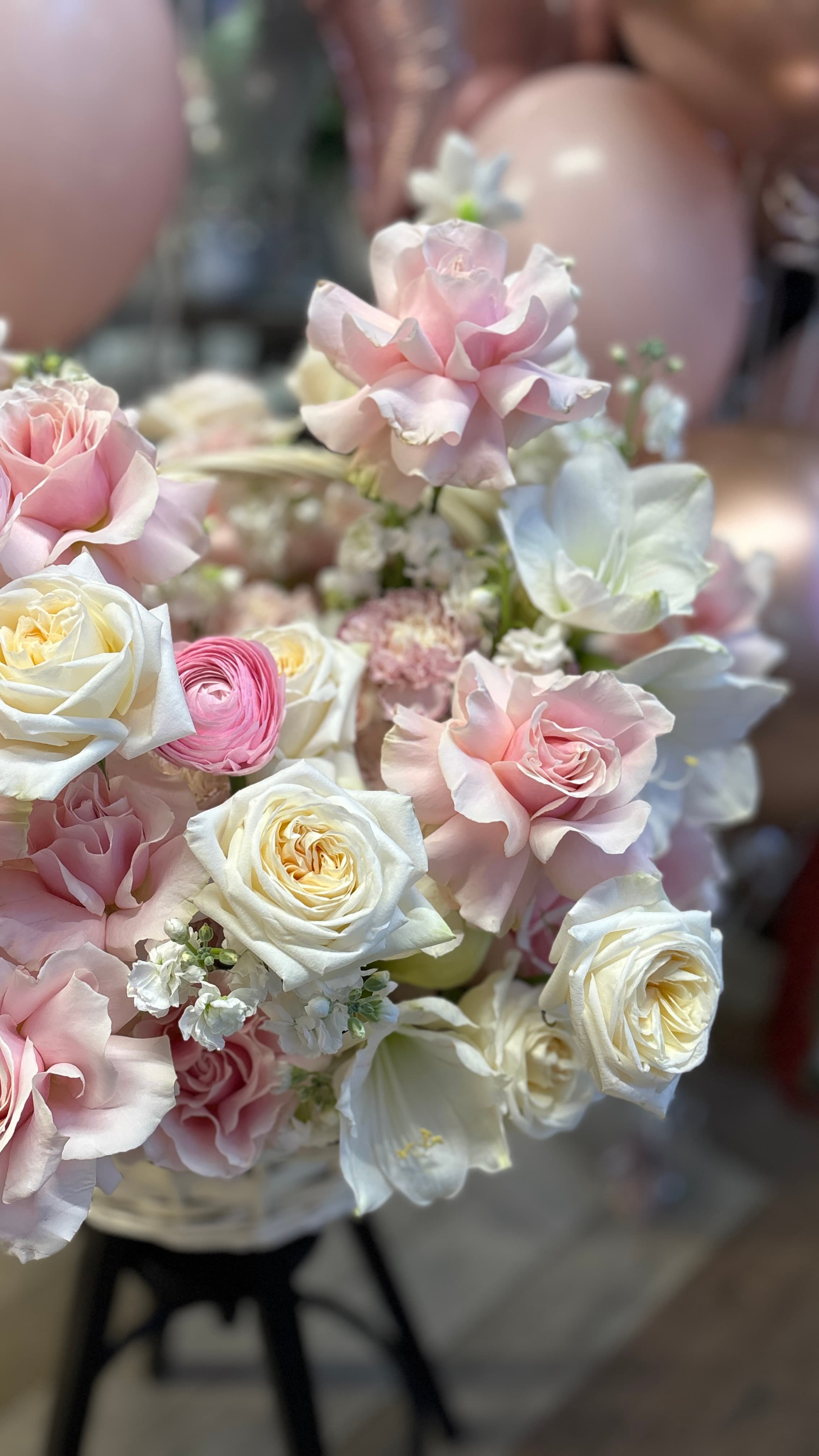 корзина цветов особенной девушке