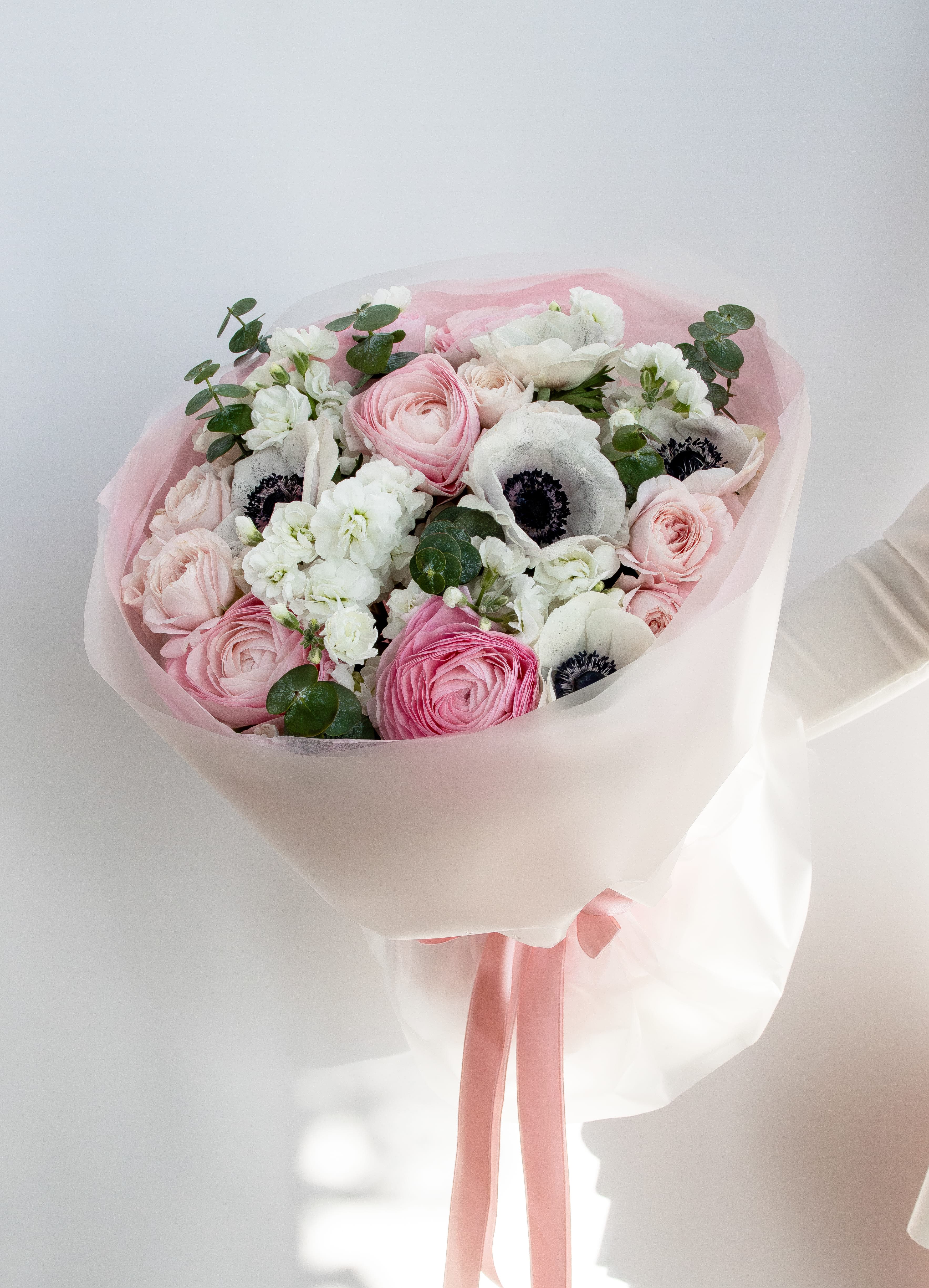 большой букет роскошный девушке