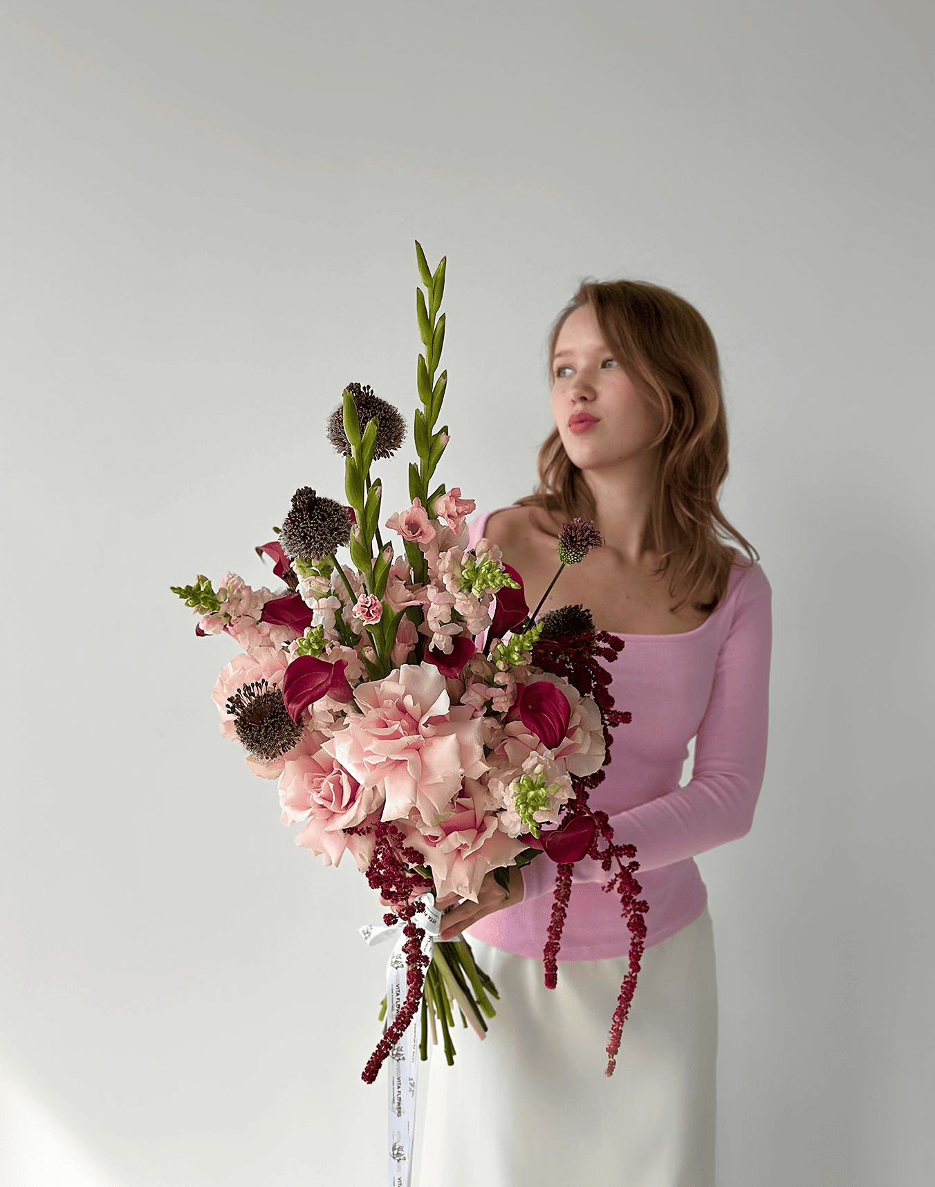 Букет с французскими розами и каллами