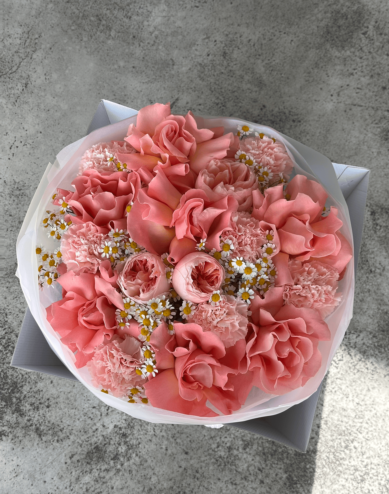 большой букет в подарок день влюбленных