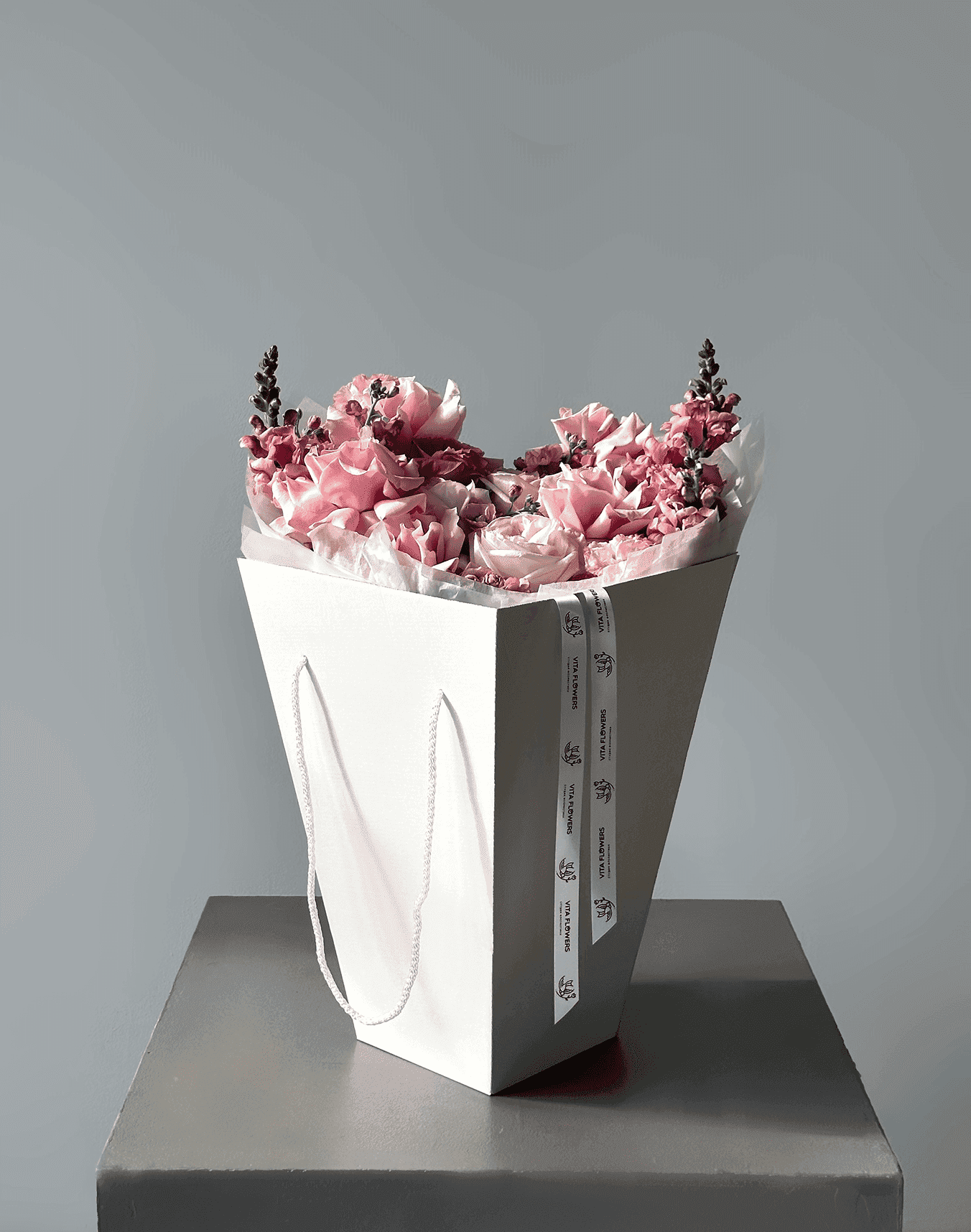 цветы в коробке большая купить